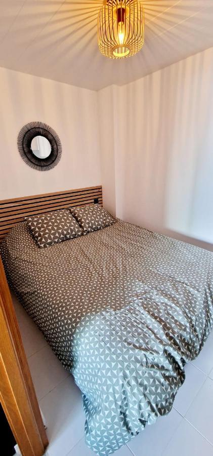Apartament Plaza Santa Ana *